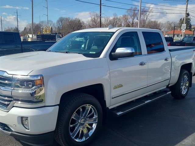 Used 2018 Chevrolet Silverado 1500 High Country AWD/4WD image 35
