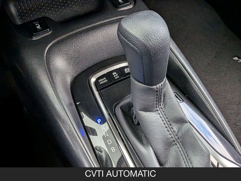 Used 2022 Toyota Corolla LE w/ Premium Interior Package FWD image 16