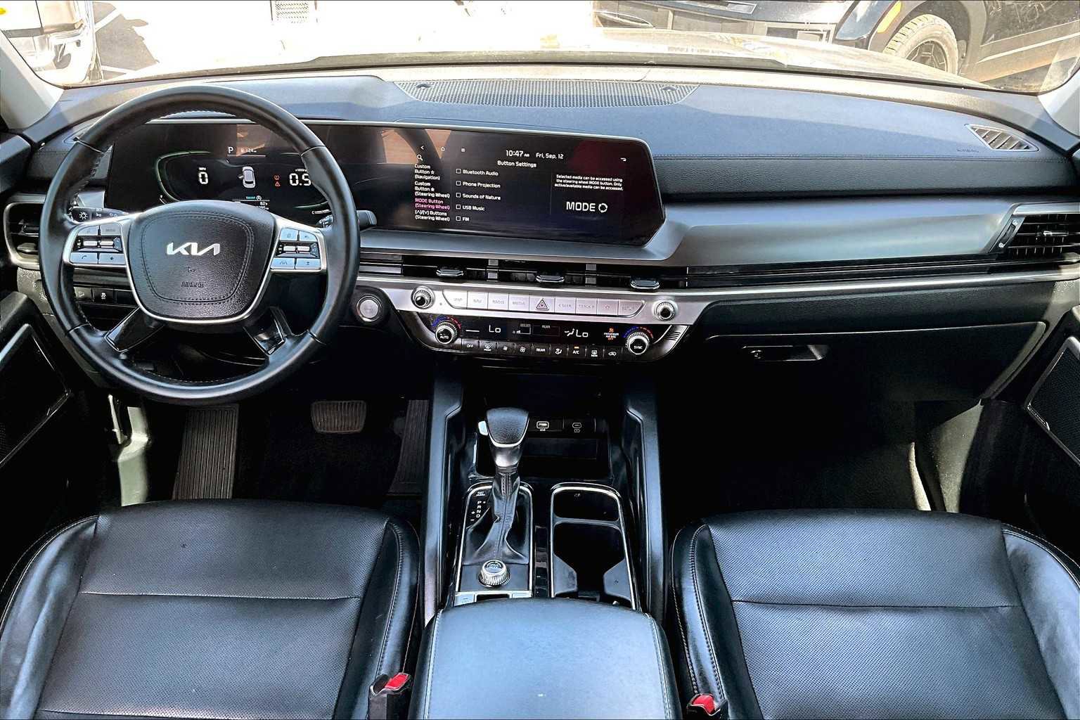 Used 2023 Kia Telluride LX image 28
