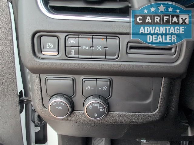 Certified 2024 Chevrolet Suburban LT RWD image 19
