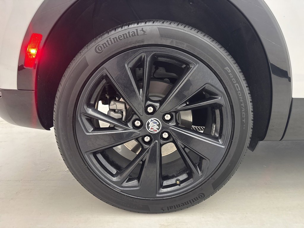 Used 2022 Buick Envision Essence w/ Technology Package I image 20