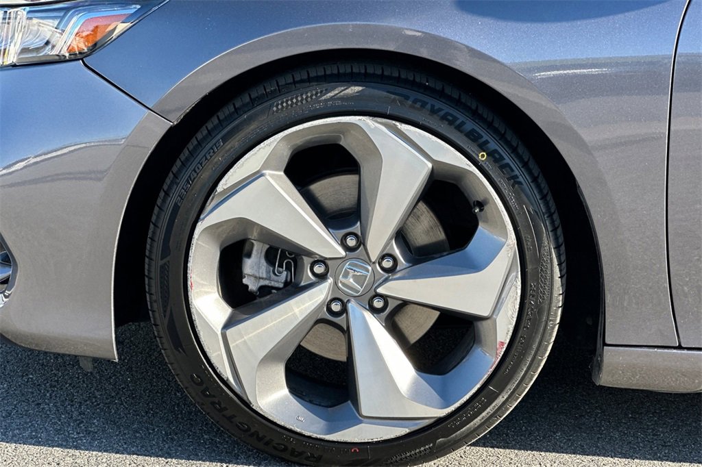 Used 2019 Honda Accord Touring image 25