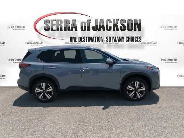 Used 2025 Nissan Rogue SL AWD/4WD image 10