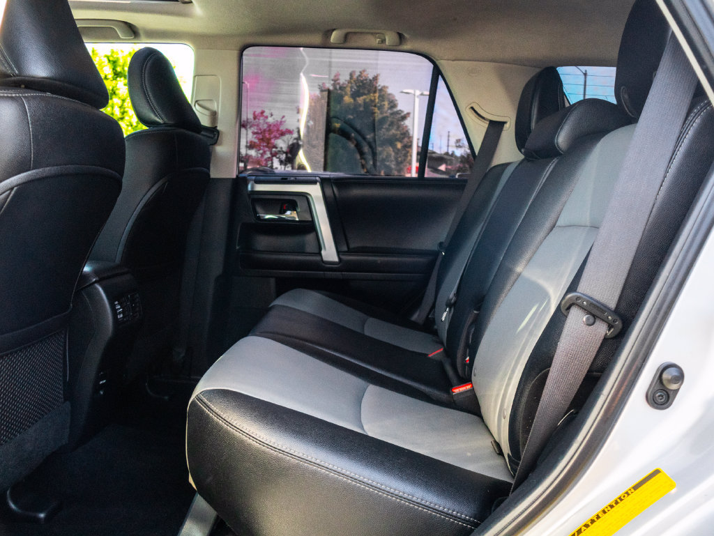 Used 2017 Toyota 4Runner SR5 Premium RWD image 19