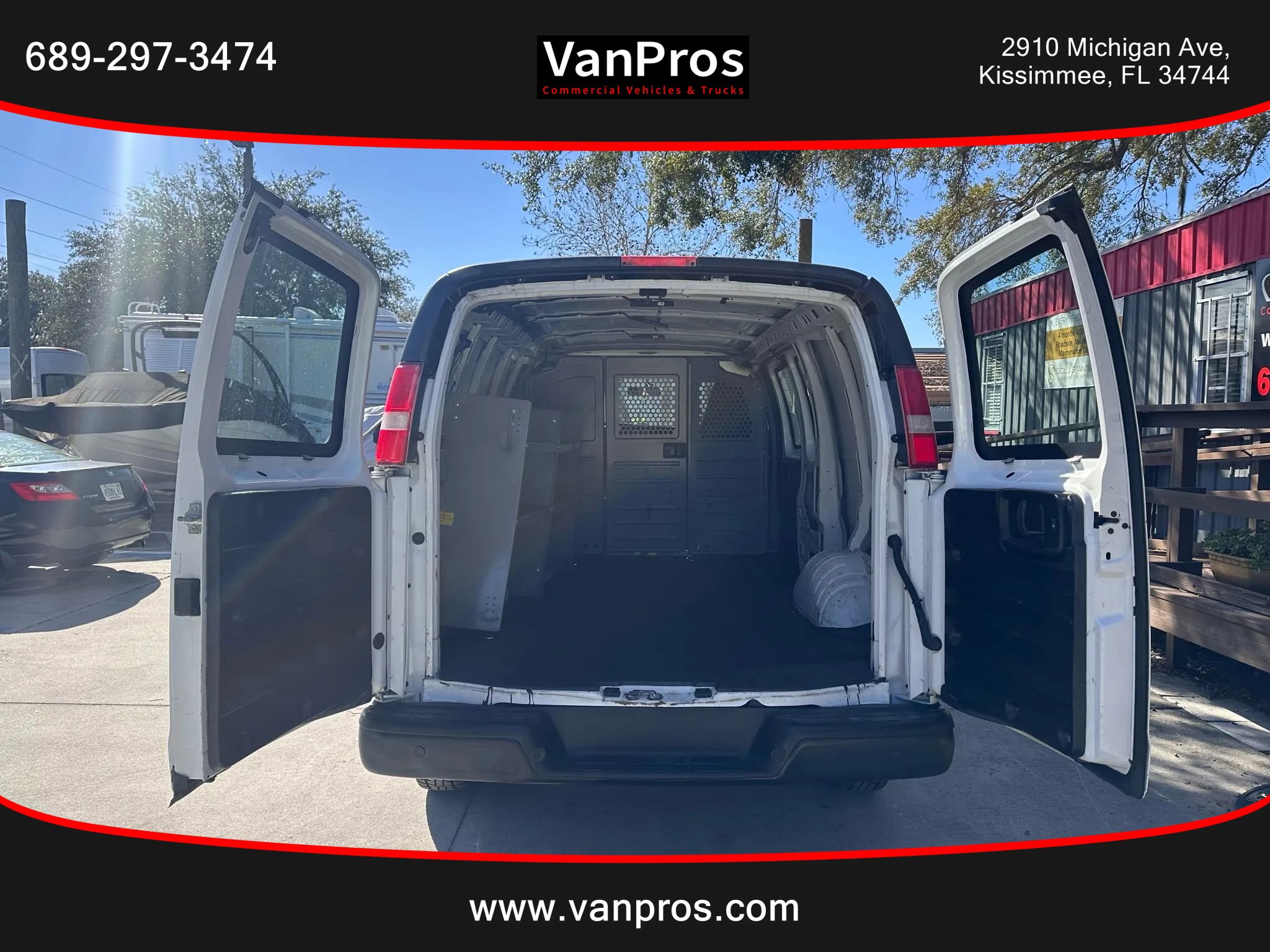 Used 2017 Chevrolet Express 2500 RWD image 12