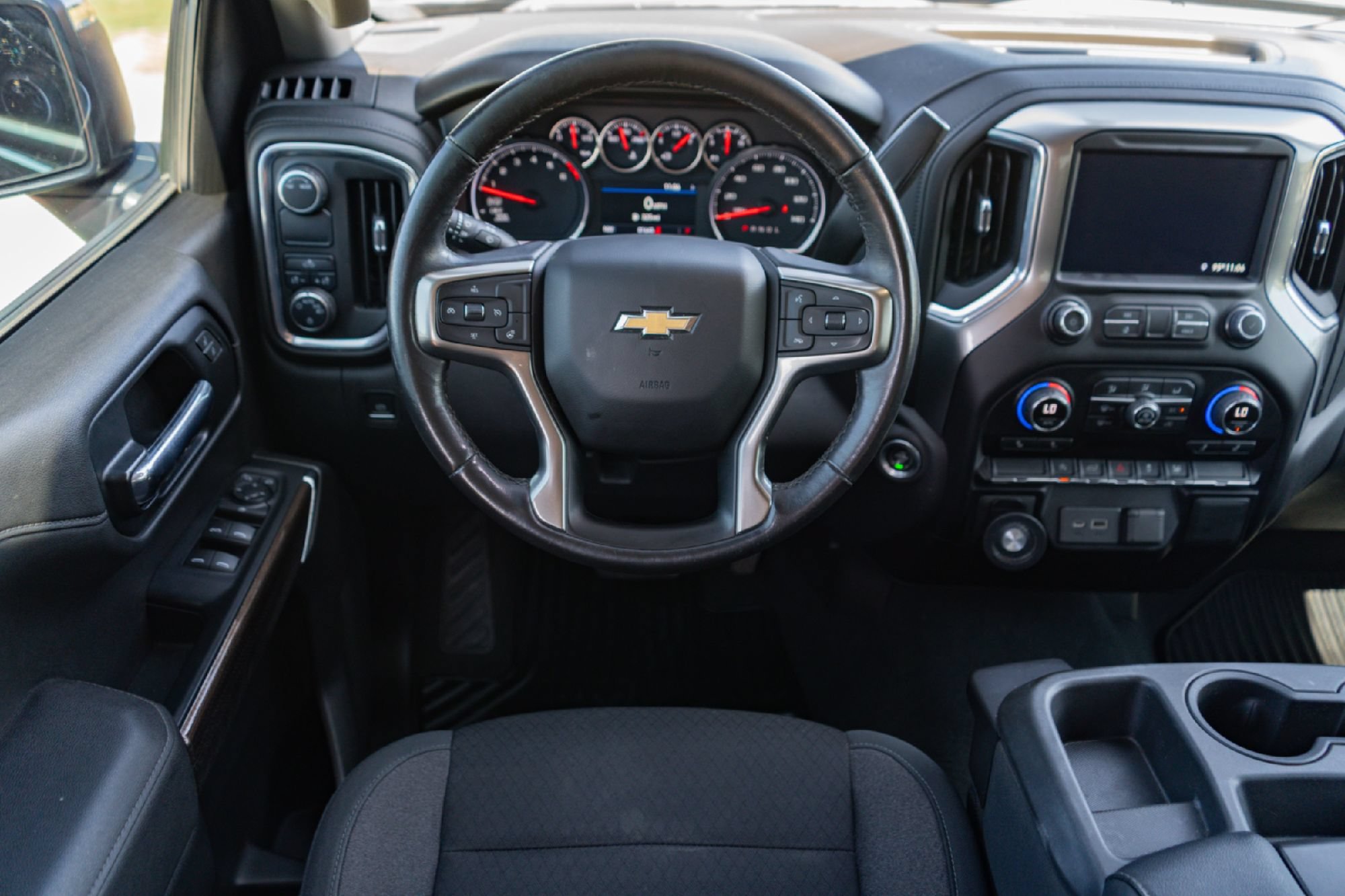 Used 2021 Chevrolet Silverado 1500 LT RWD image 21