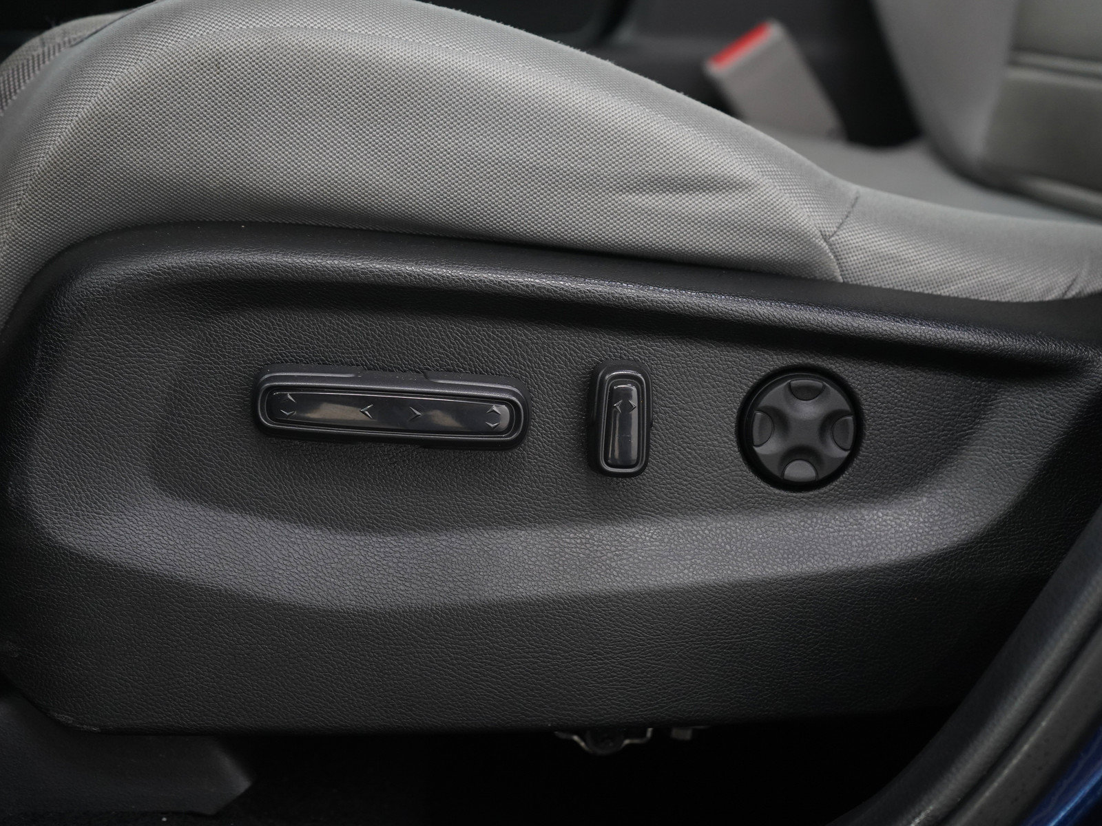 Used 2018 Honda CR-V EX image 26