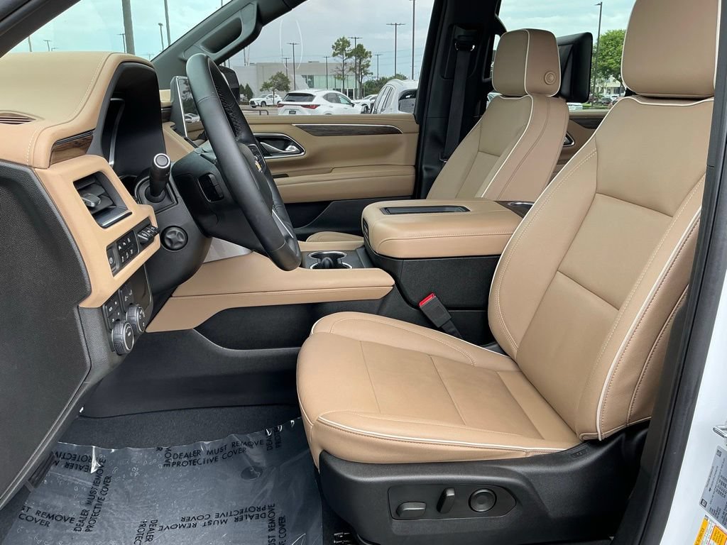 Used 2023 Chevrolet Tahoe Premier w/ Premium Package 2 AWD/4WD image 14