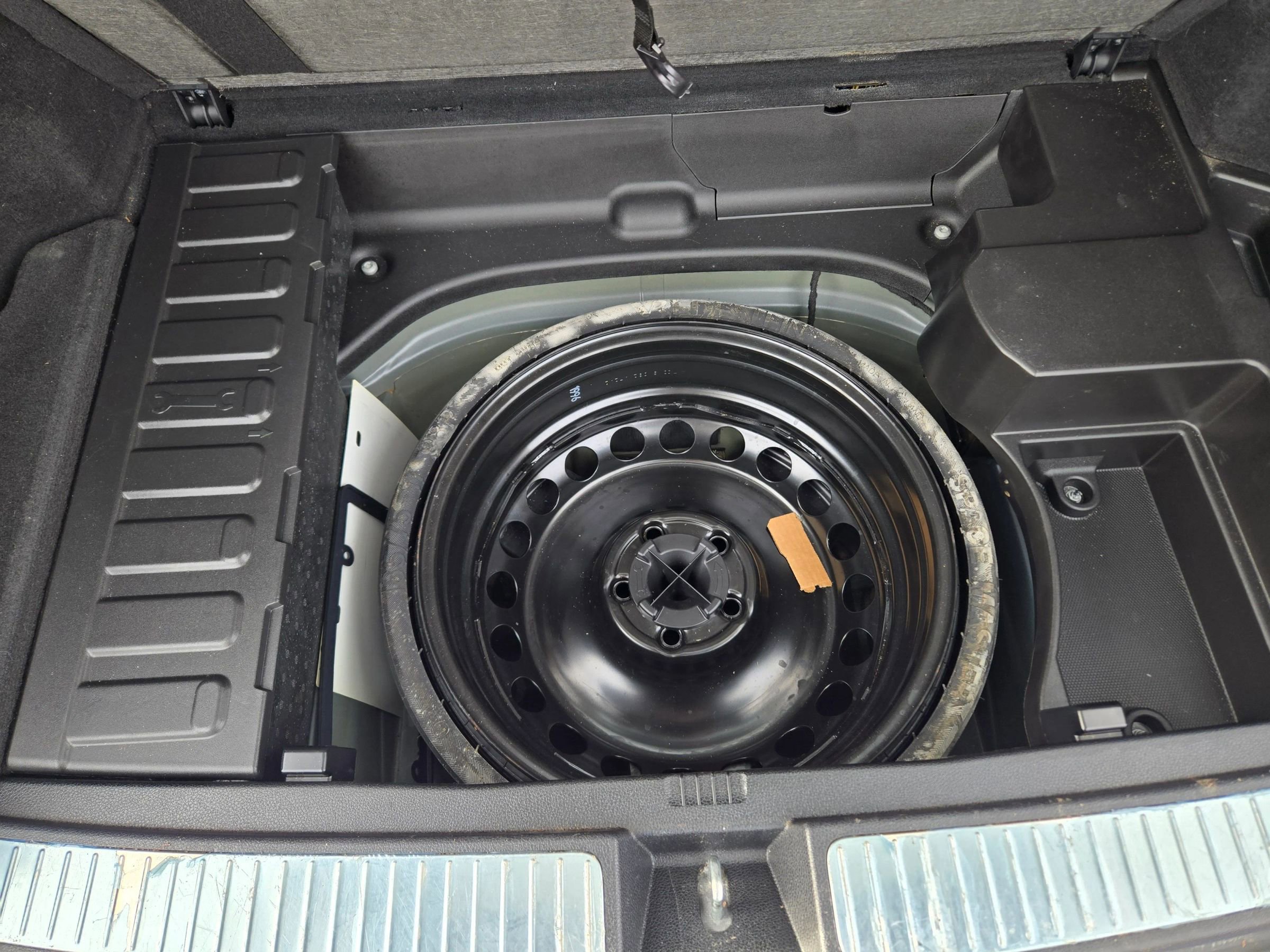 Used 2014 Mercedes-Benz GLK 350 4MATIC w/ Premium 1 Package image 56