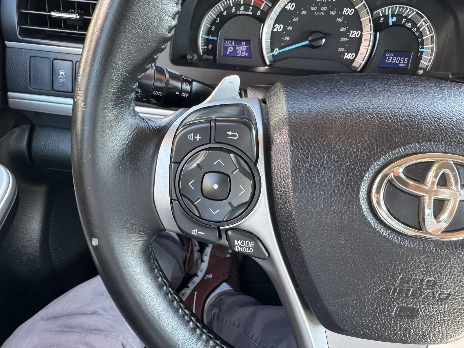 Used 2014 Toyota Camry SE FWD image 14