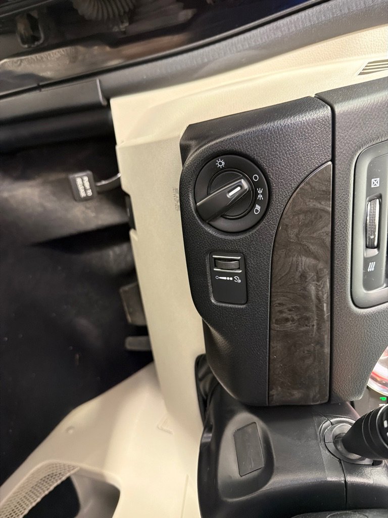 Used 2016 Dodge Grand Caravan SXT image 13