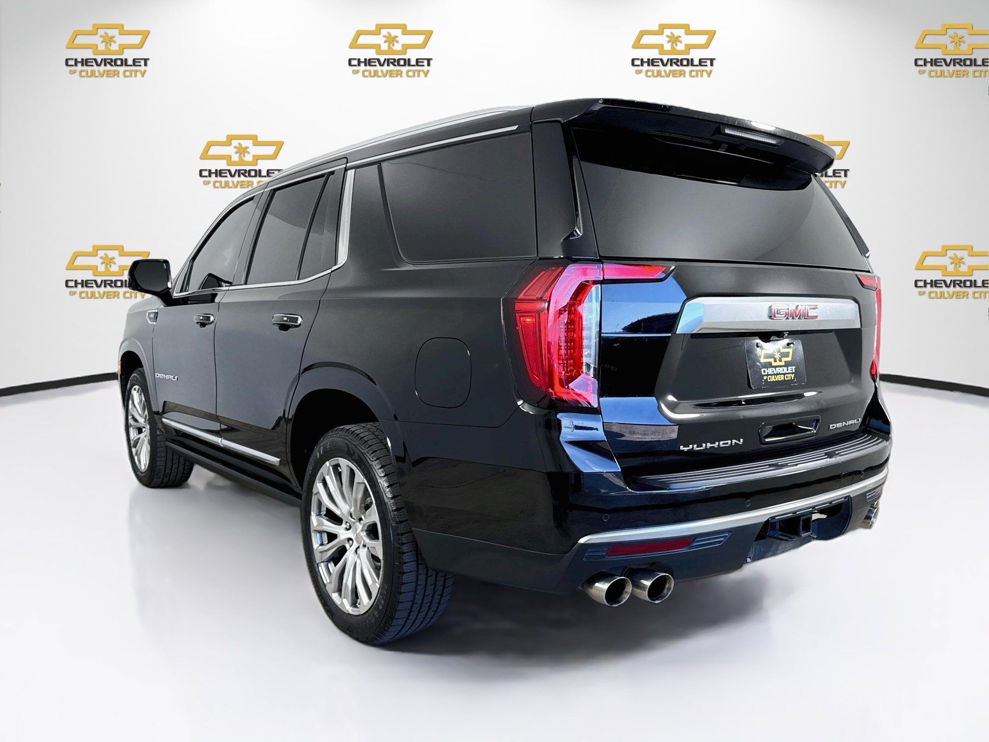 Used 2022 GMC Yukon Denali AWD/4WD image 6