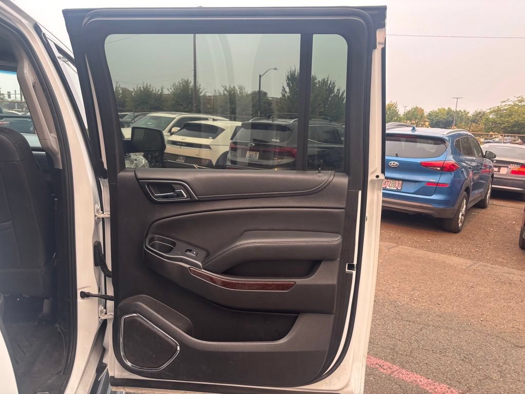 Used 2017 GMC Yukon XL SLT AWD/4WD image 17