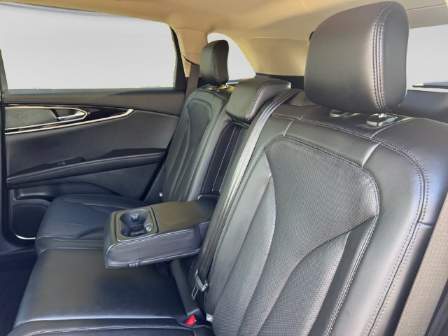 Used 2023 Lincoln Nautilus Reserve AWD/4WD image 22