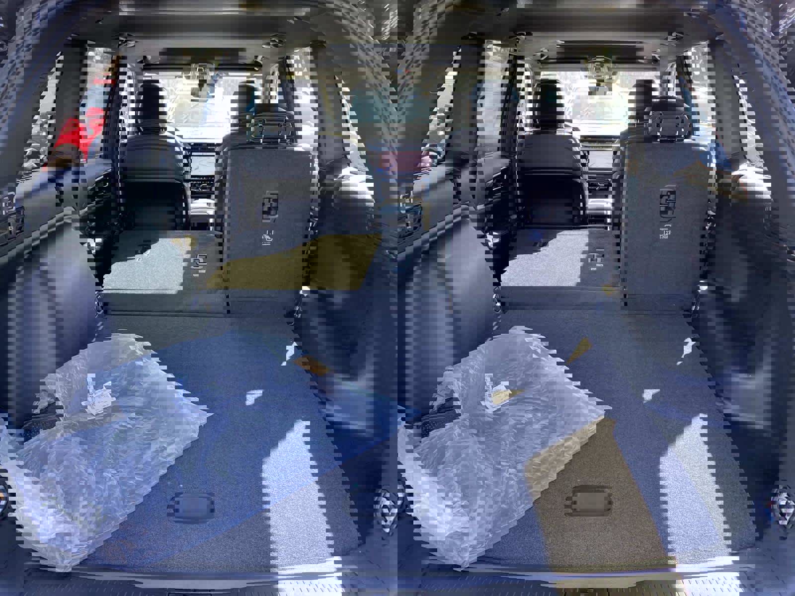 New 2026 Jeep Grand Cherokee Altitude image 4