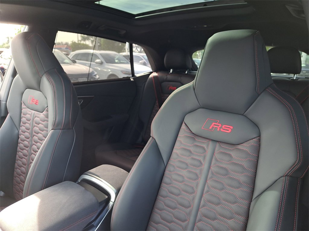 New 2026 Audi RS Q8 performance image 16