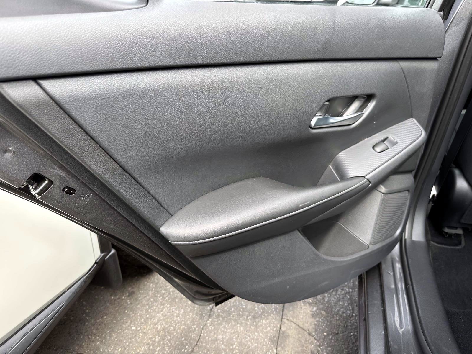 Certified 2023 Nissan Sentra SV w/ All-Weather Package FWD image 9