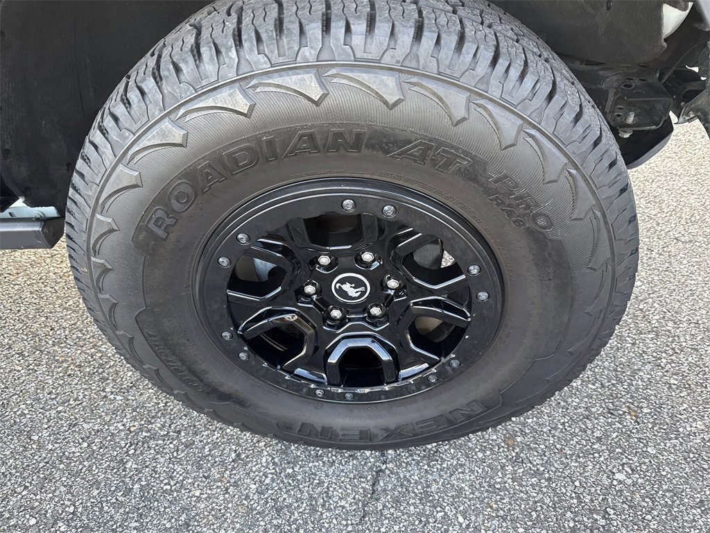 Used 2021 Ford Bronco Badlands image 13