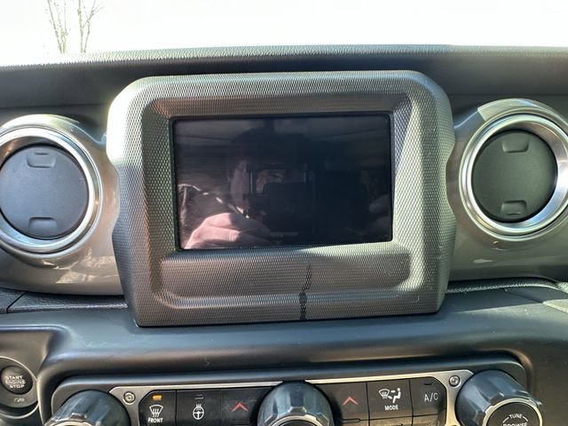 Used 2021 Jeep Wrangler Unlimited Sahara w/ LED Lighting Group image 21