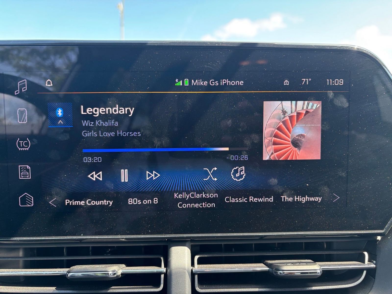 Used 2025 Chevrolet Trax LT image 20