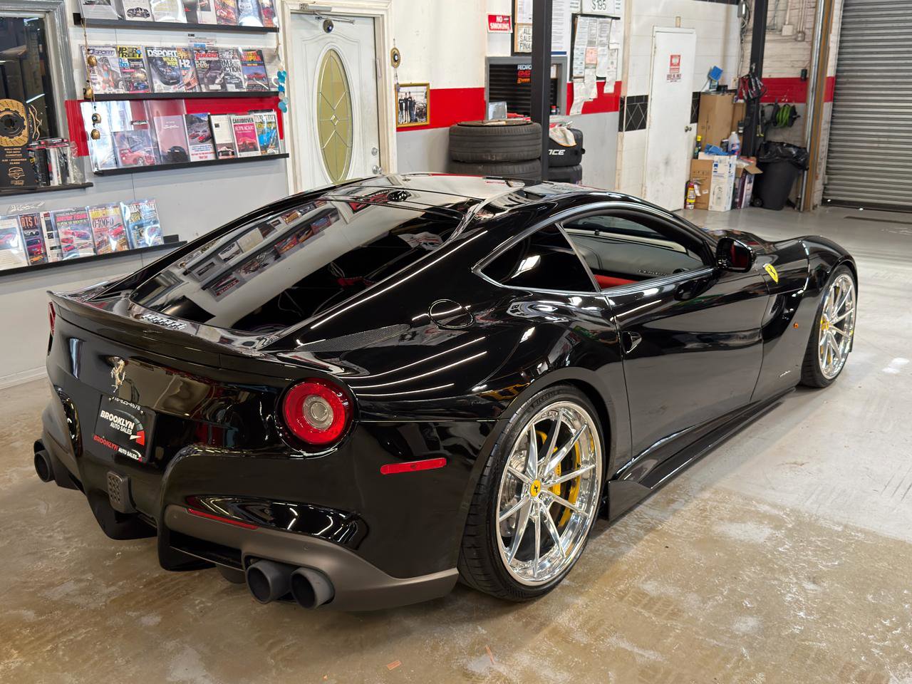 Used 2013 Ferrari F12 Berlinetta RWD image 5