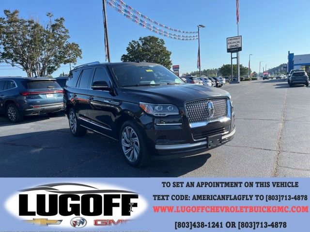 Used 2022 Lincoln Navigator Reserve AWD/4WD image 1