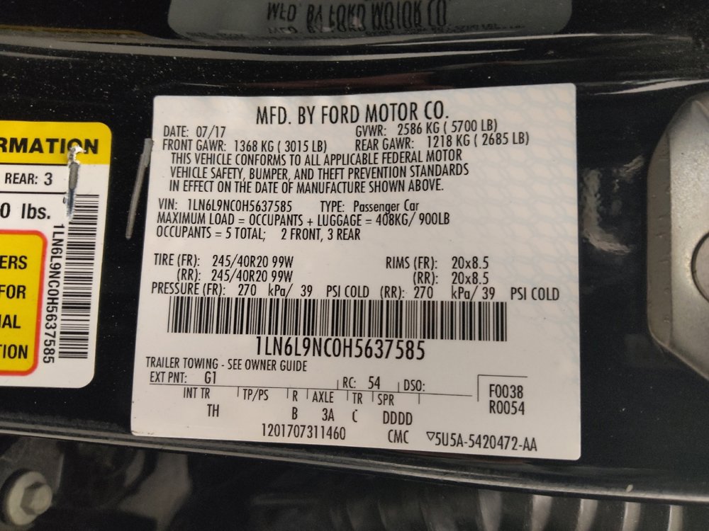 Used 2017 Lincoln Continental Reserve w/ Rear-seat Package image 33