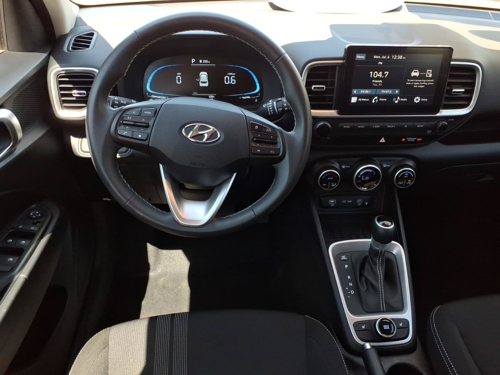 Certified 2026 Hyundai Venue SEL FWD image 16