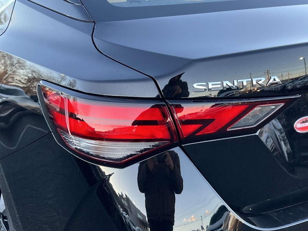 New 2025 Nissan Sentra SV w/ SV Premium Package FWD image 9
