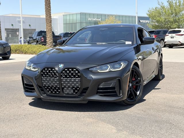 Used 2024 BMW M440i Coupe RWD image 3