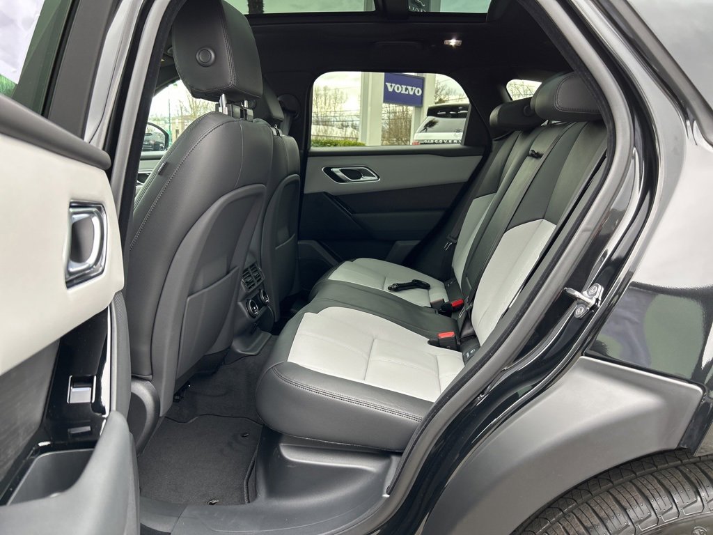 New 2026 Land Rover Range Rover Velar Dynamic SE image 5