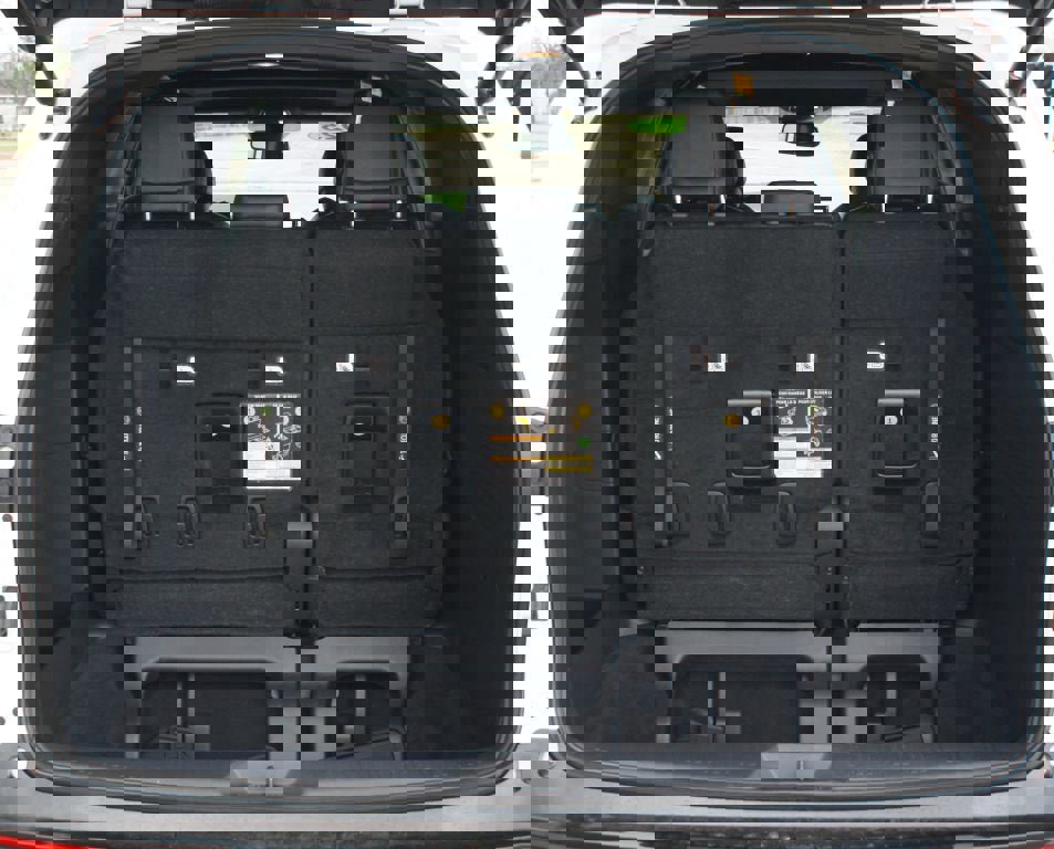 Used 2025 Toyota Sienna XSE w/ XSE Premium Package image 18