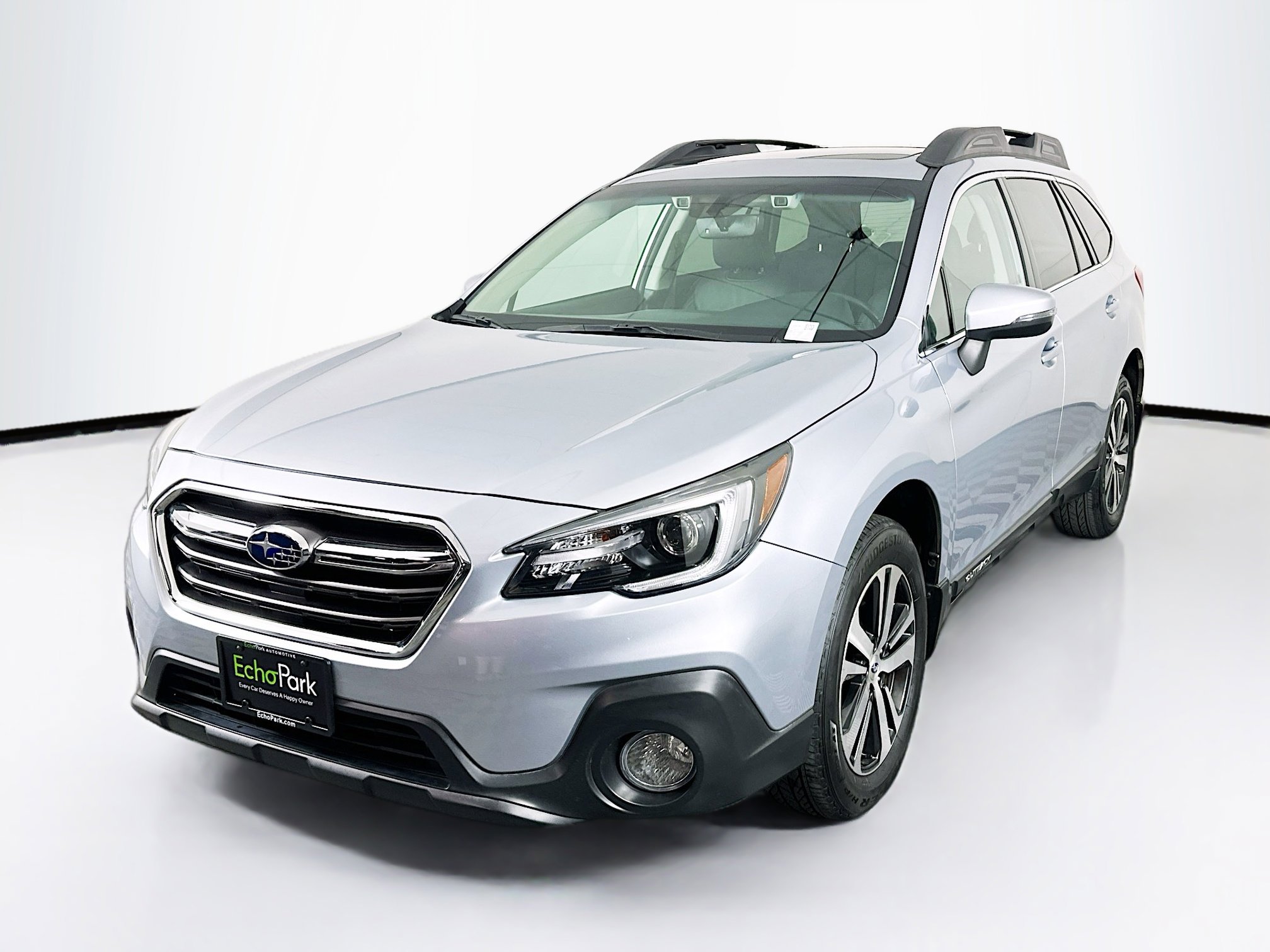 Used 2018 Subaru Outback 2.5i Limited image 3