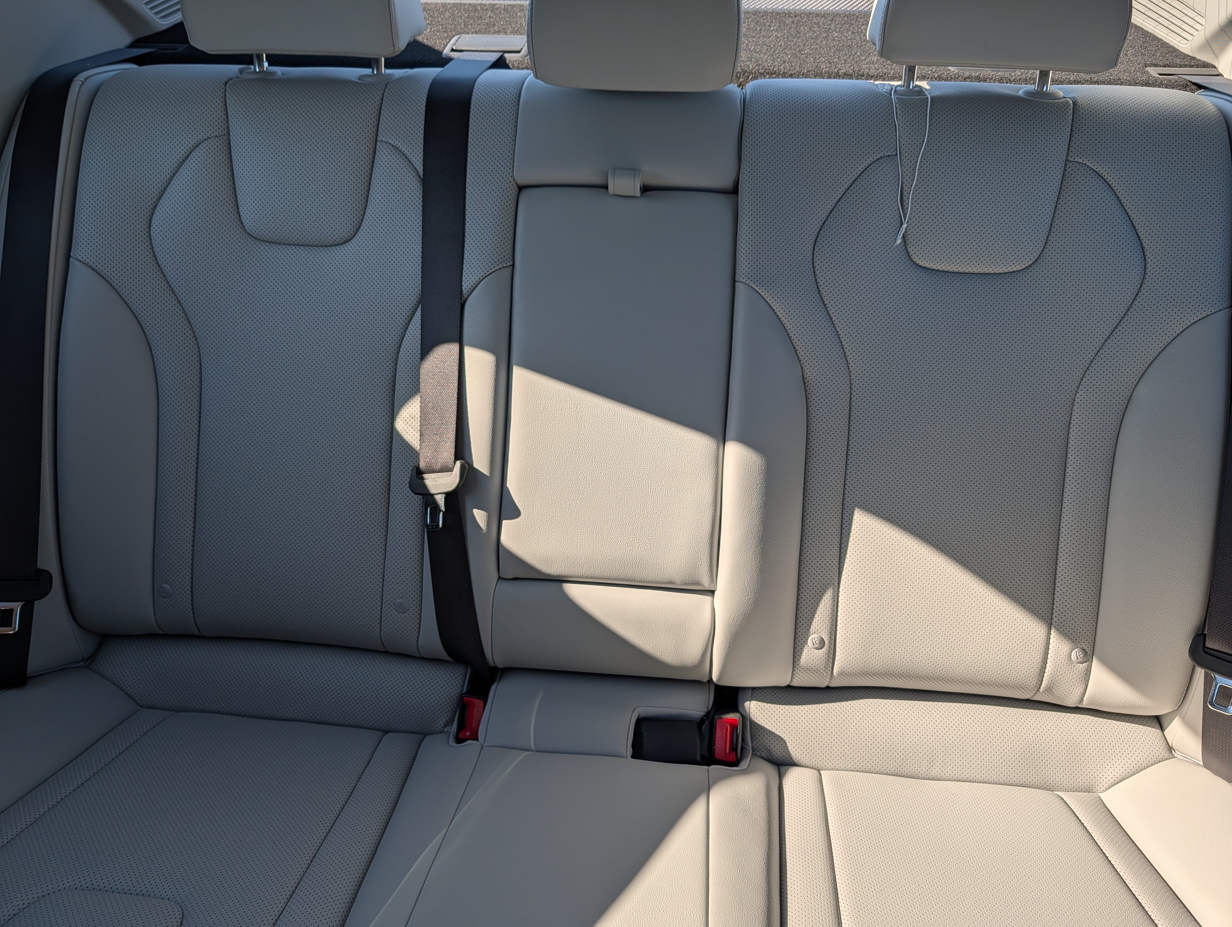 Certified 2026 Hyundai Elantra Limited FWD image 13