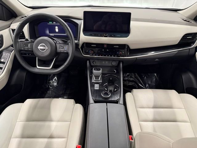 Used 2024 Nissan Rogue SL w/ SL Premium Package image 4