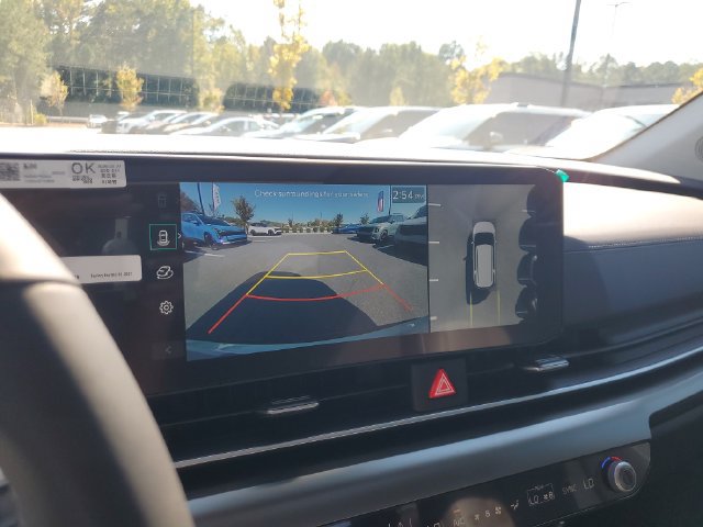 New 2027 Kia Carnival SX w/ Dark Edition Package FWD image 35