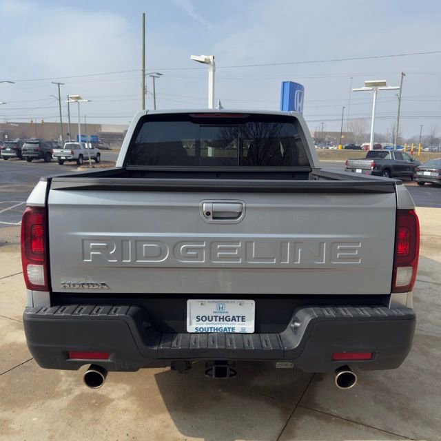 Certified 2025 Honda Ridgeline RTL image 4