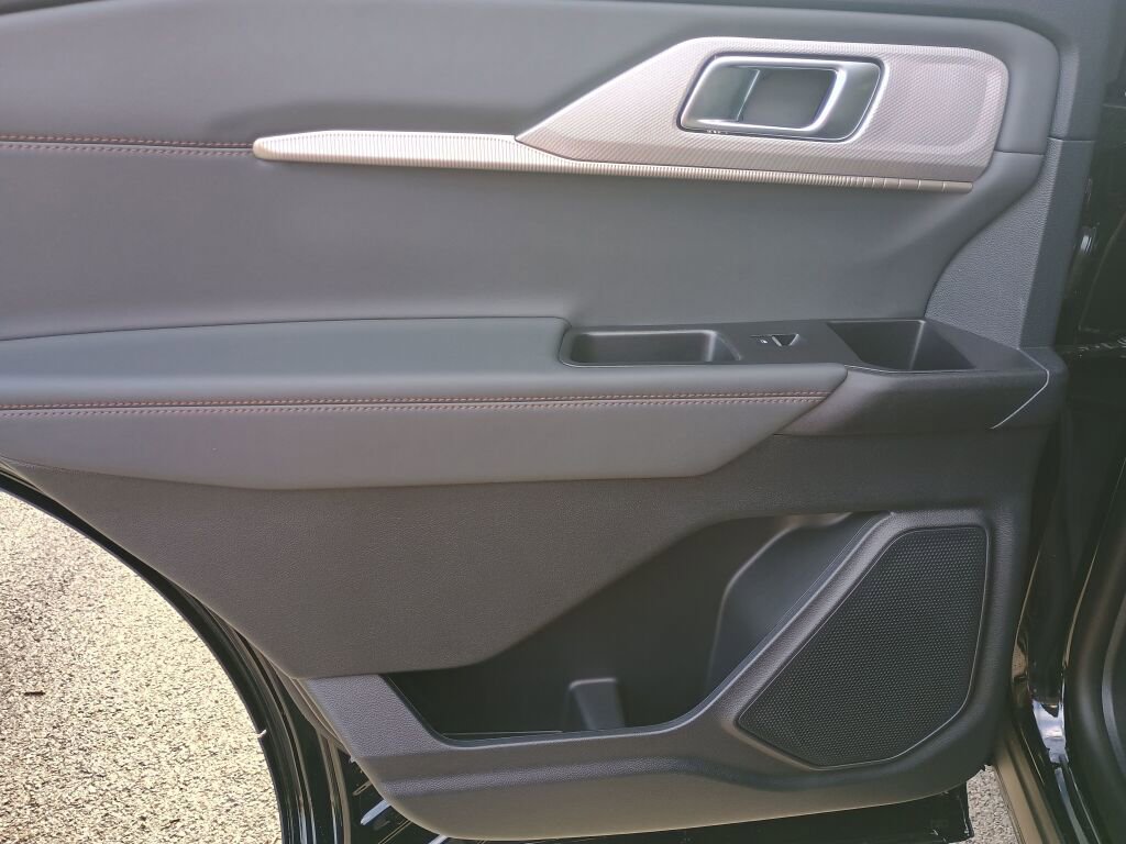 New 2026 Ford Explorer Active image 16