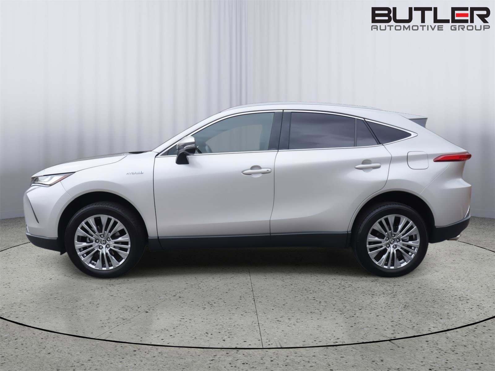 Used 2021 Toyota Venza Limited image 4