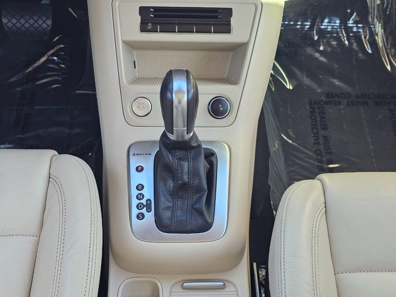 Used 2013 Volkswagen Tiguan SEL image 22