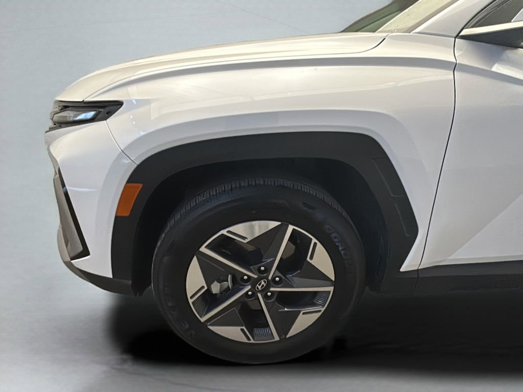 Certified 2025 Hyundai Tucson SEL image 3