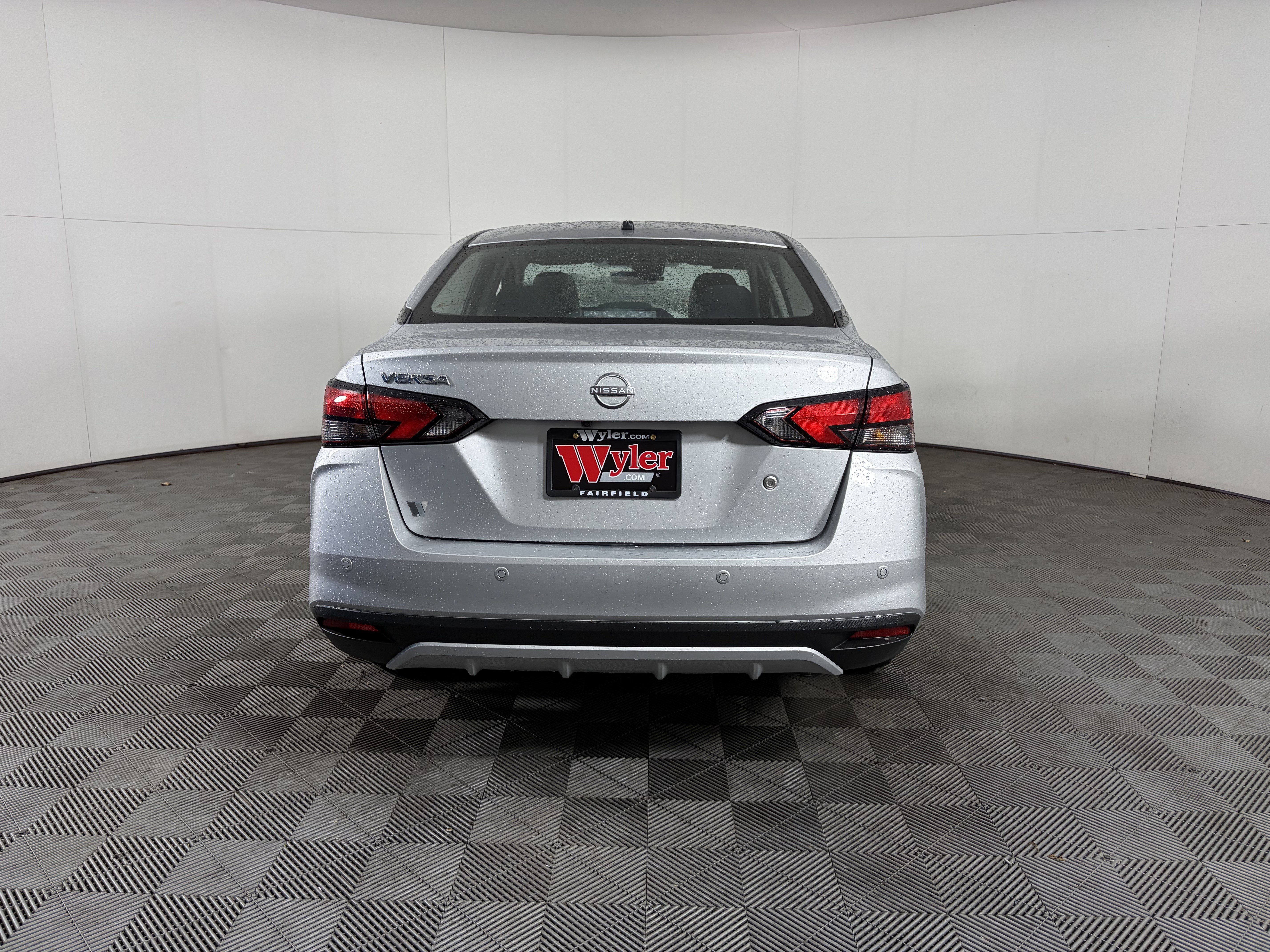 Used 2025 Nissan Versa S w/ Electronics Package FWD image 15