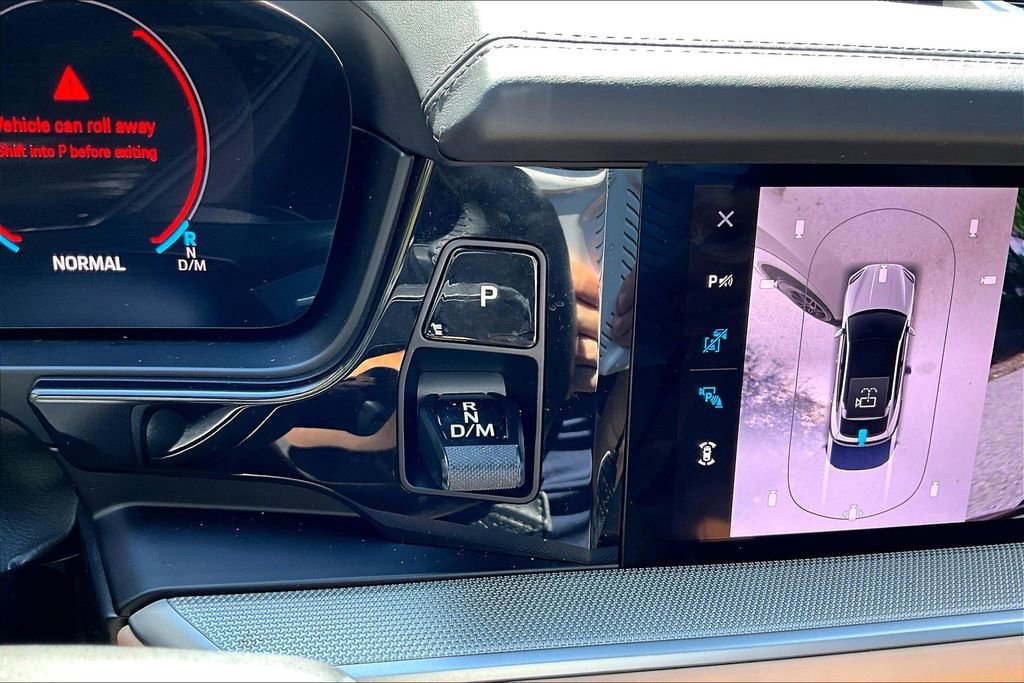 Used 2024 Porsche Cayenne Coupe image 28