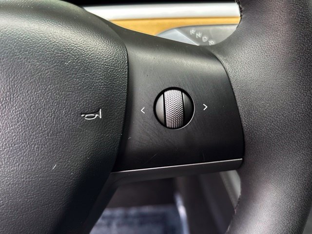 Used 2021 Tesla Model 3 Standard Range Plus RWD image 14