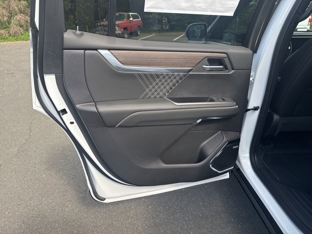 New 2026 GMC Acadia Denali w/ Super Cruise Package AWD/4WD image 48