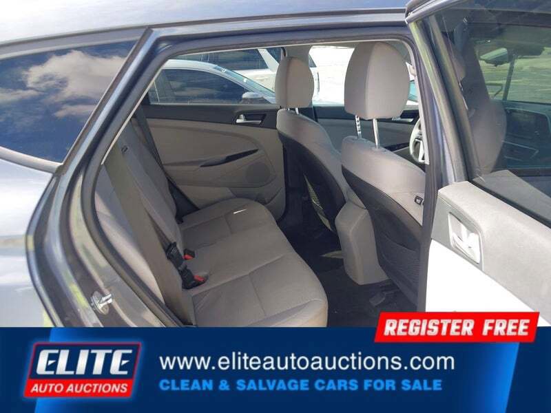 Used 2021 Hyundai Tucson Value FWD image 15