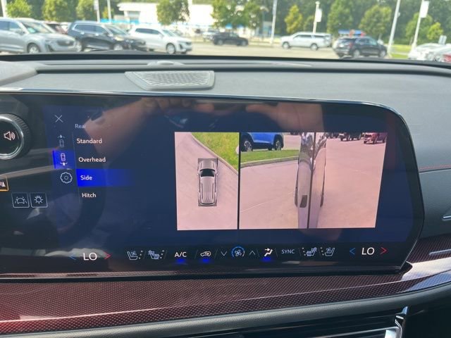 New 2026 Chevrolet Traverse RS w/ LPO, Floor Liner Package FWD image 31