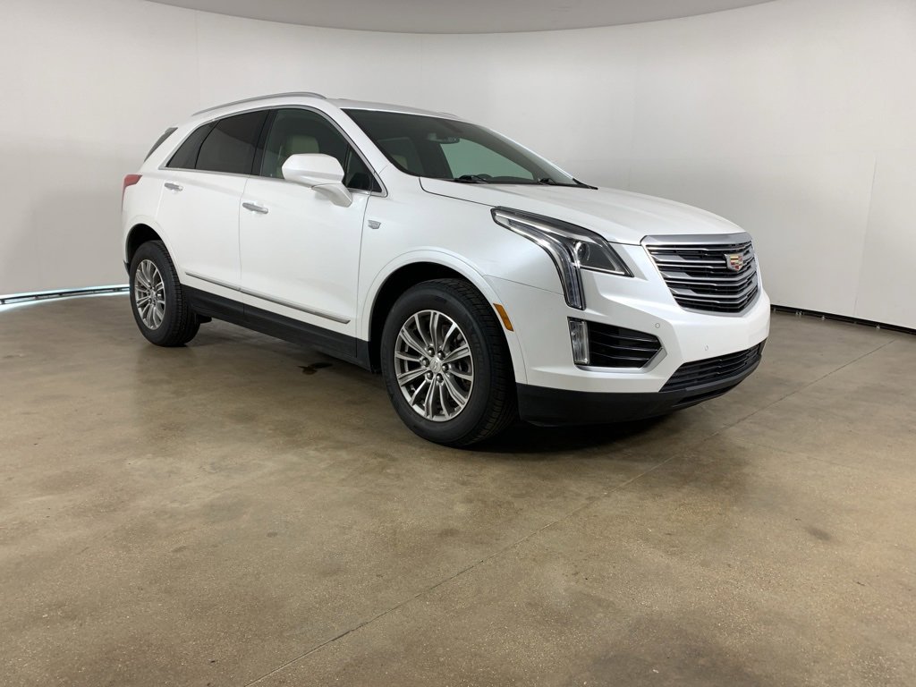Used 2017 Cadillac XT5 Luxury w/ Advanced Security Package image 5