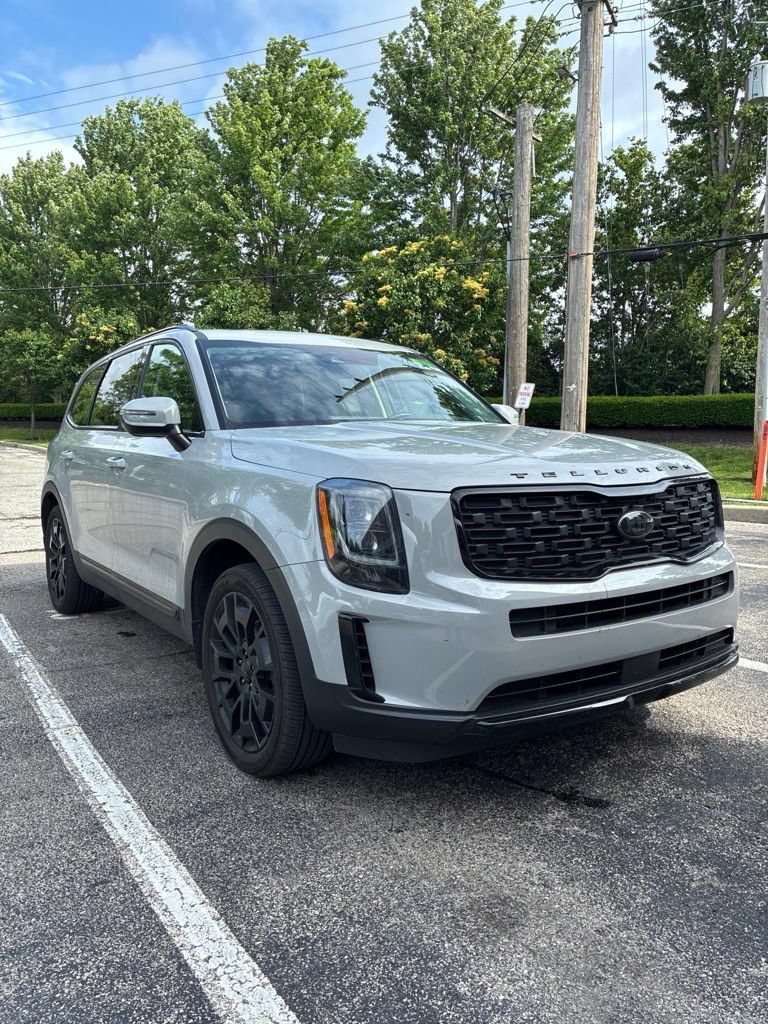Used 2021 Kia Telluride EX w/ EX Premium Package AWD/4WD image 2