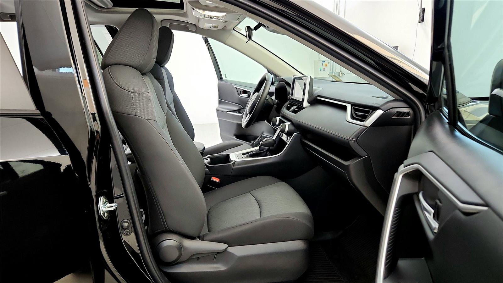 Certified 2023 Toyota RAV4 XLE image 26